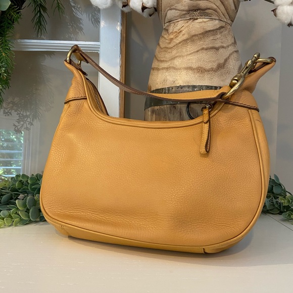 Mustard Purse - Picture 2 of 6